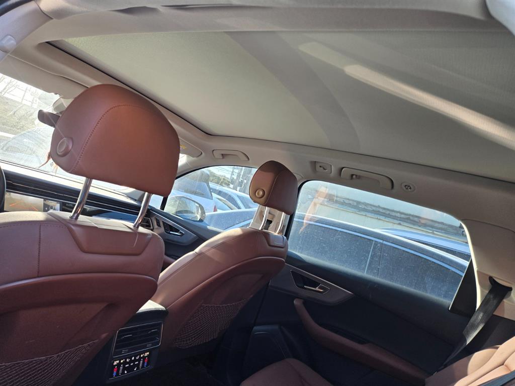 아우디 Q7(2세대) 45 TDI 콰트로 - 이미지 4