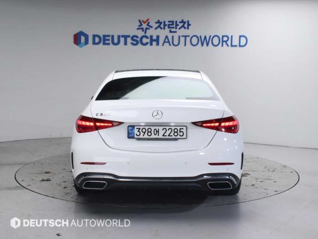 벤츠 C클래스(5세대) C300 AMG 라인 - 이미지 20