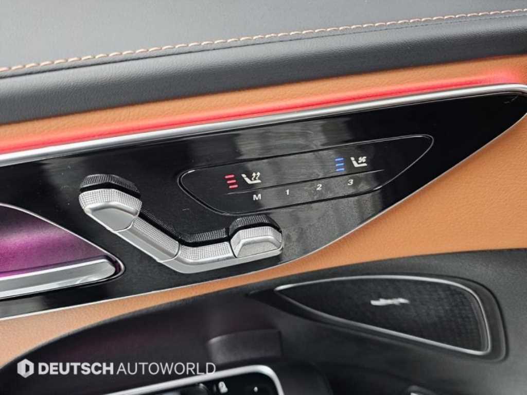 벤츠 C클래스(5세대) C300 AMG 라인 - 이미지 14