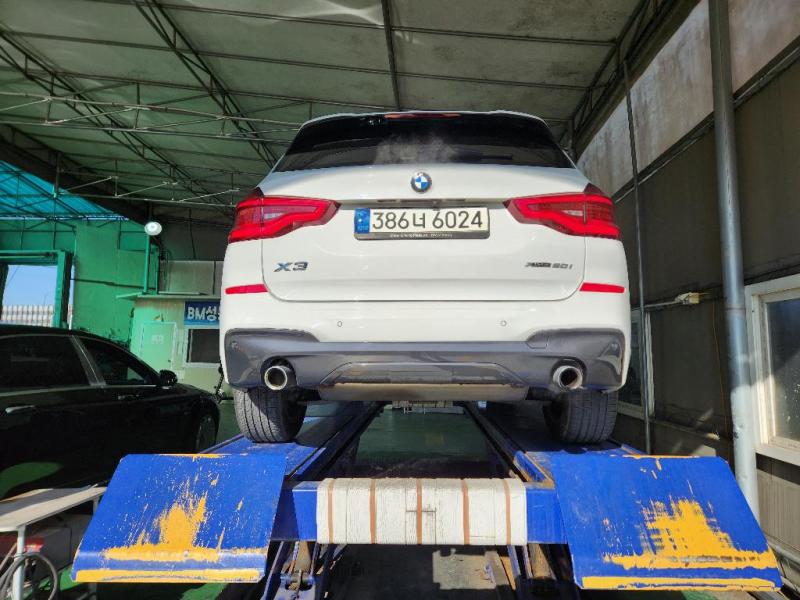 BMW X3(3세대) 20i xDrive M 스포츠 - 이미지 2