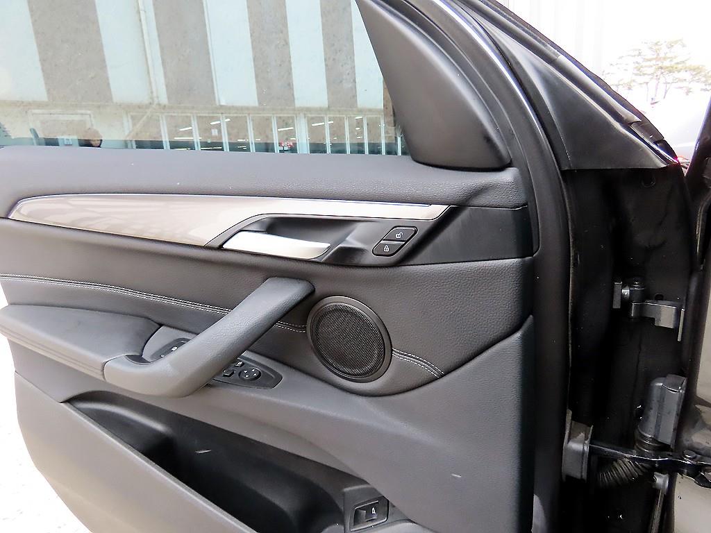 BMW X1(2세대) 18d xDrive x라인 스페셜에디션 - 이미지 8