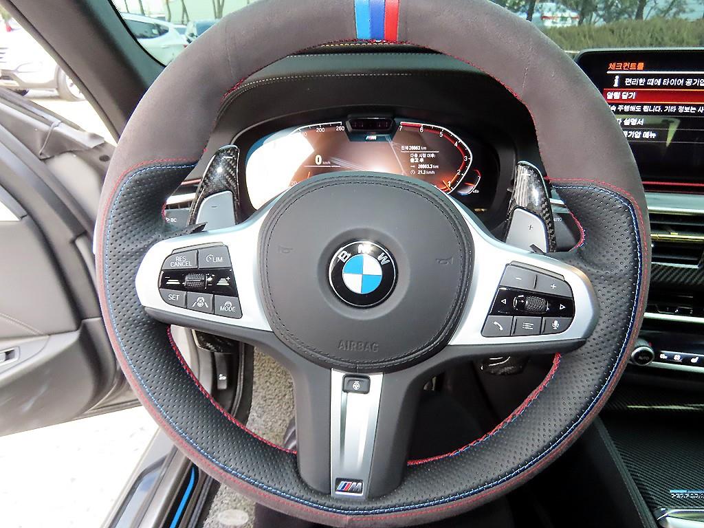 BMW 5시리즈(7세대) 530i M 스포츠팩 - 이미지 13