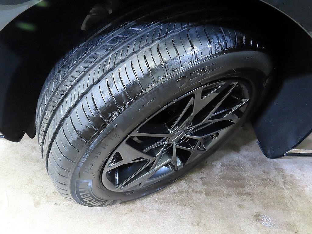 제네시스 GV70 2.5T AWD 기본형 - 이미지 17