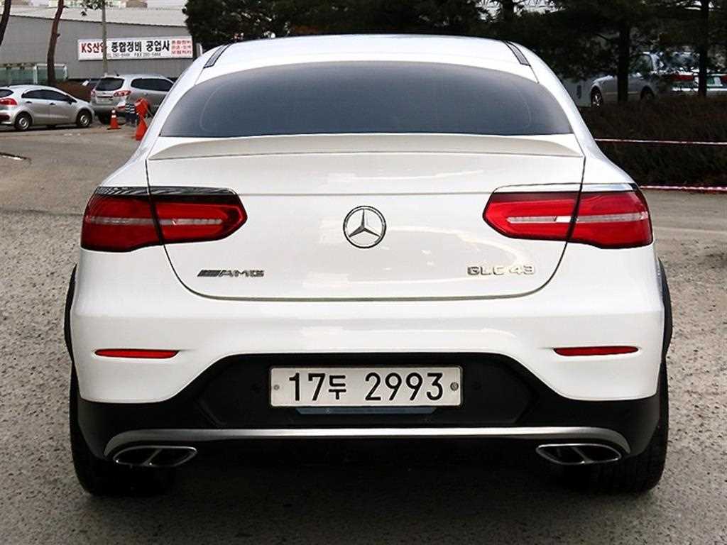 벤츠 GLC클래스 GLC 43 AMG 4매틱 쿠페 - 이미지 6