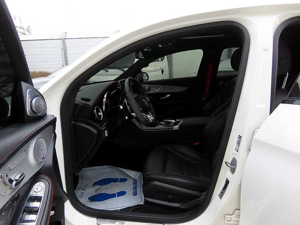 벤츠 GLC클래스 GLC 43 AMG 4매틱 쿠페 - 이미지 2