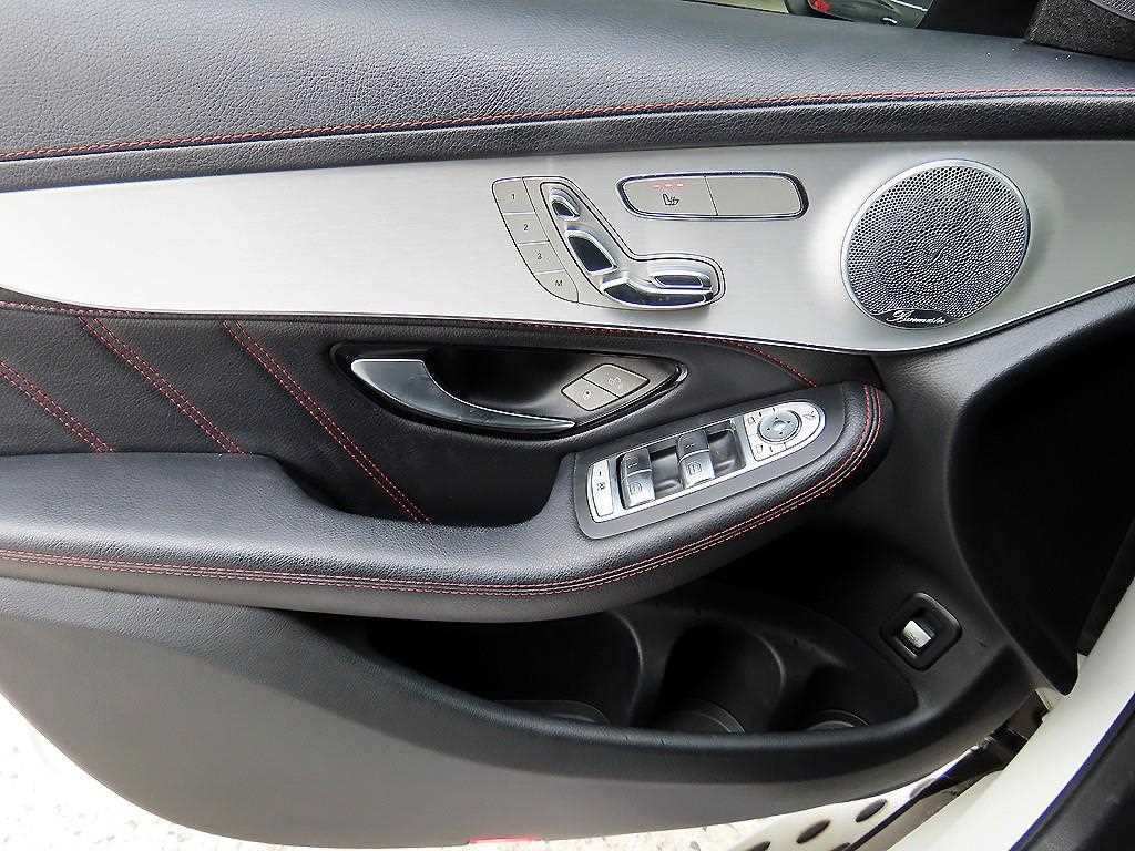 벤츠 GLC클래스 GLC 43 AMG 4매틱 쿠페 - 이미지 19