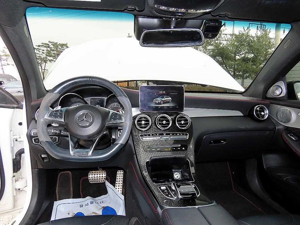 벤츠 GLC클래스 GLC 43 AMG 4매틱 쿠페 - 이미지 10