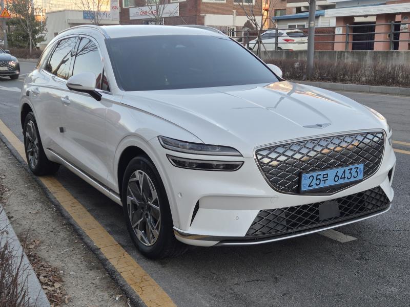 제네시스 eGV70 EV AWD 기본형 - 이미지 15