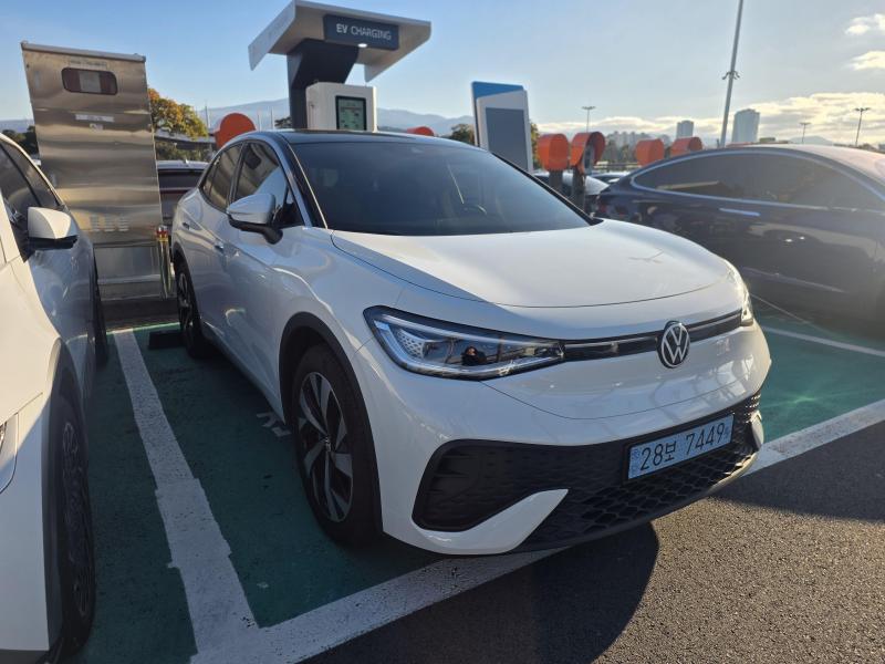 폭스바겐 ID.5 EV 프로