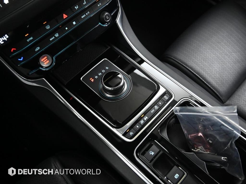 재규어 XF(2세대) 2.0 25t 프레스티지 - 이미지 5