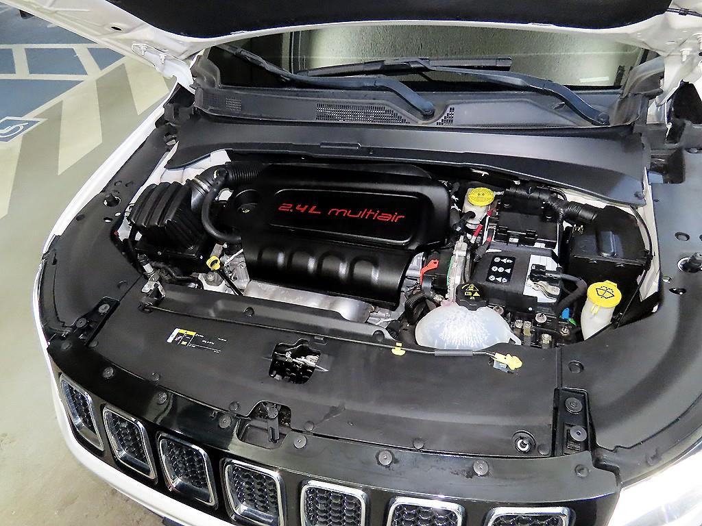 지프 컴패스(MP) 2.4 AWD 론지튜드 - 이미지 7