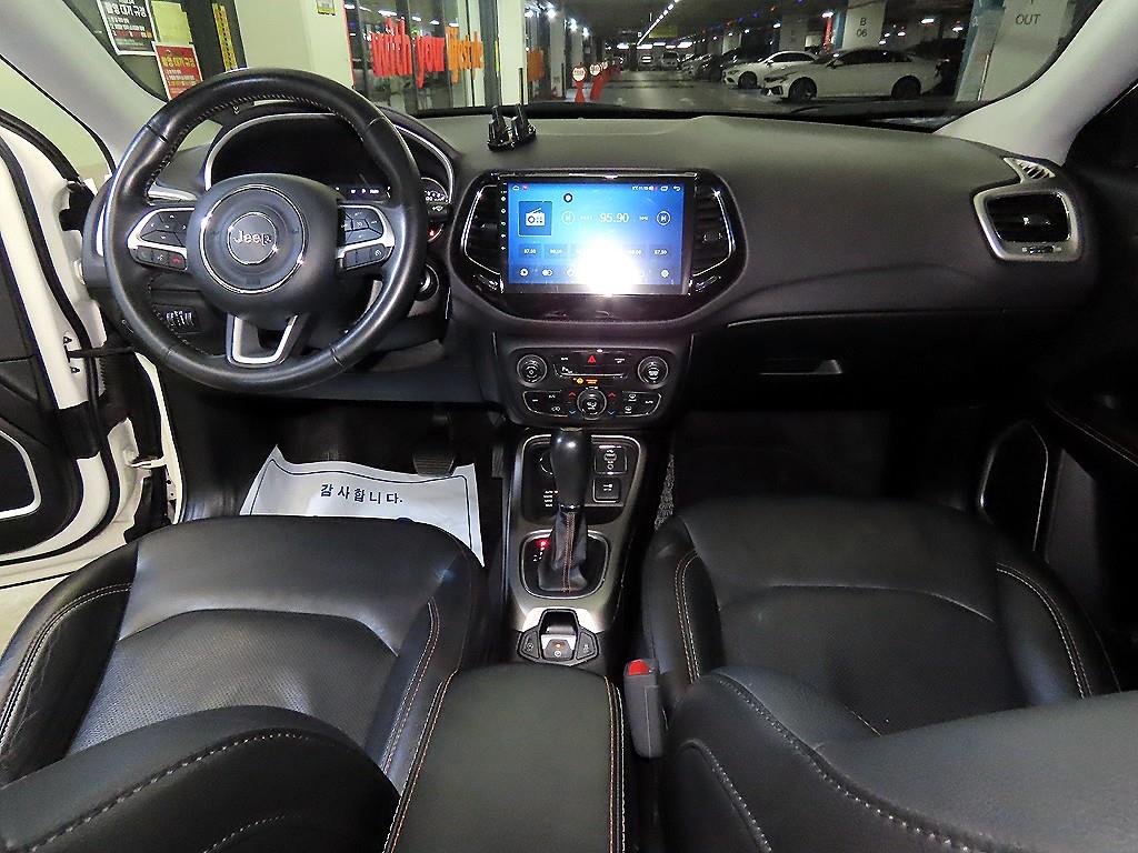 지프 컴패스(MP) 2.4 AWD 론지튜드 - 이미지 14