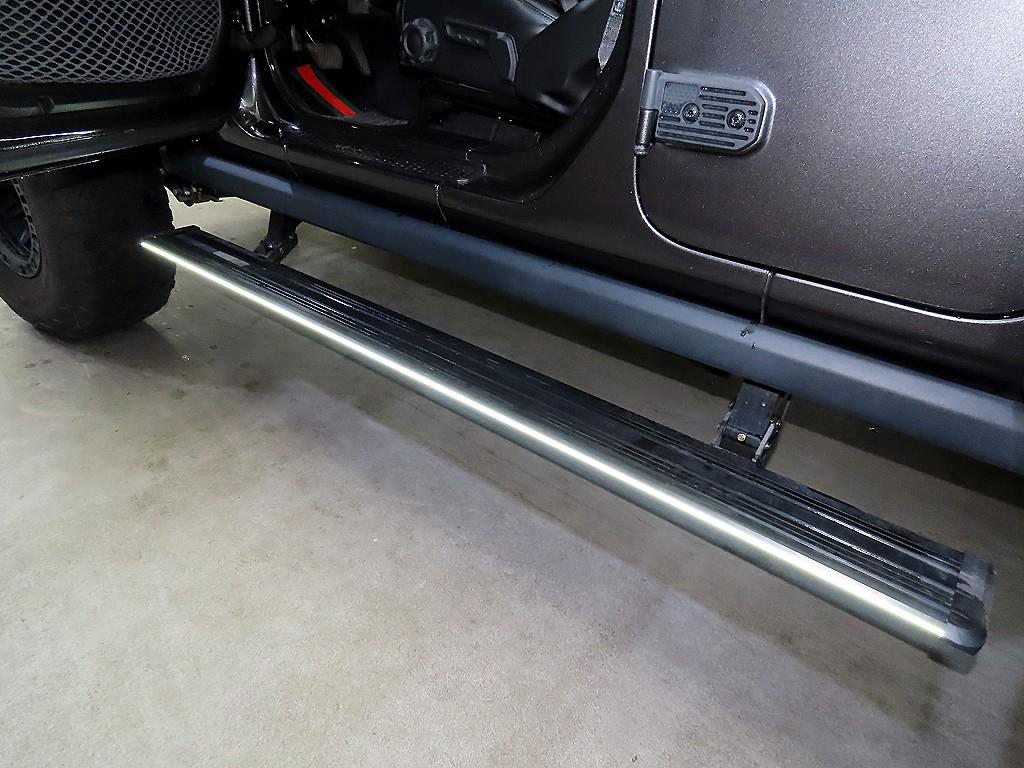 지프 랭글러(JL) 2.0 루비콘 4DR 파워탑 - 이미지 17