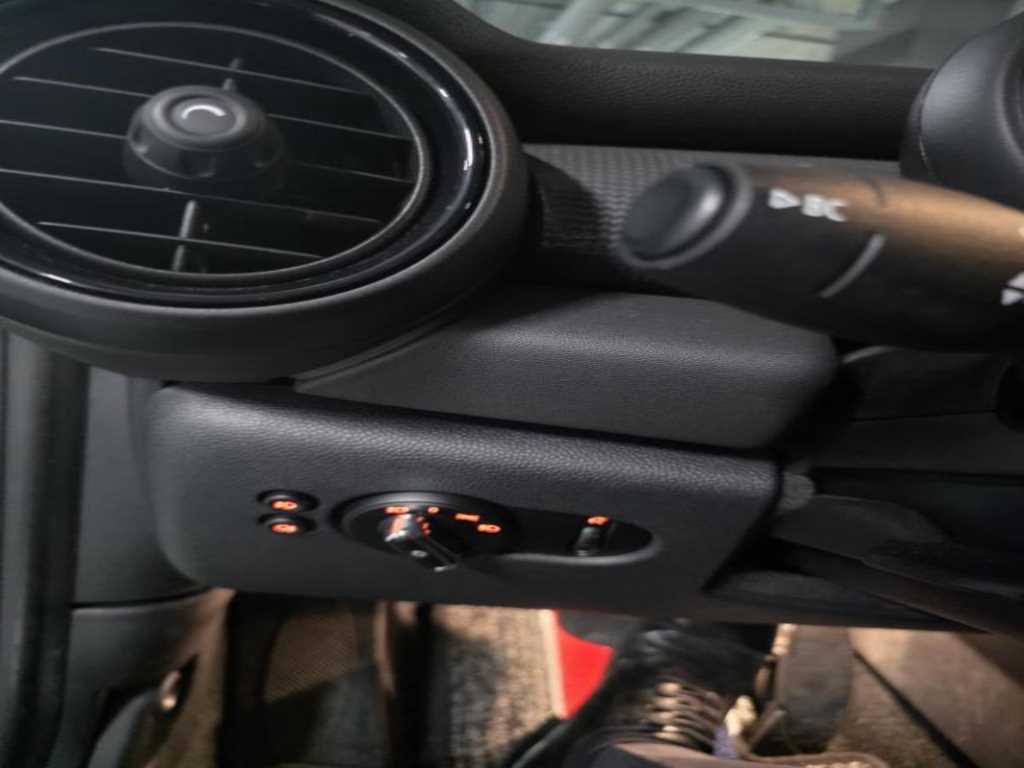 미니 쿠퍼(3세대) 1.5 - 이미지 13