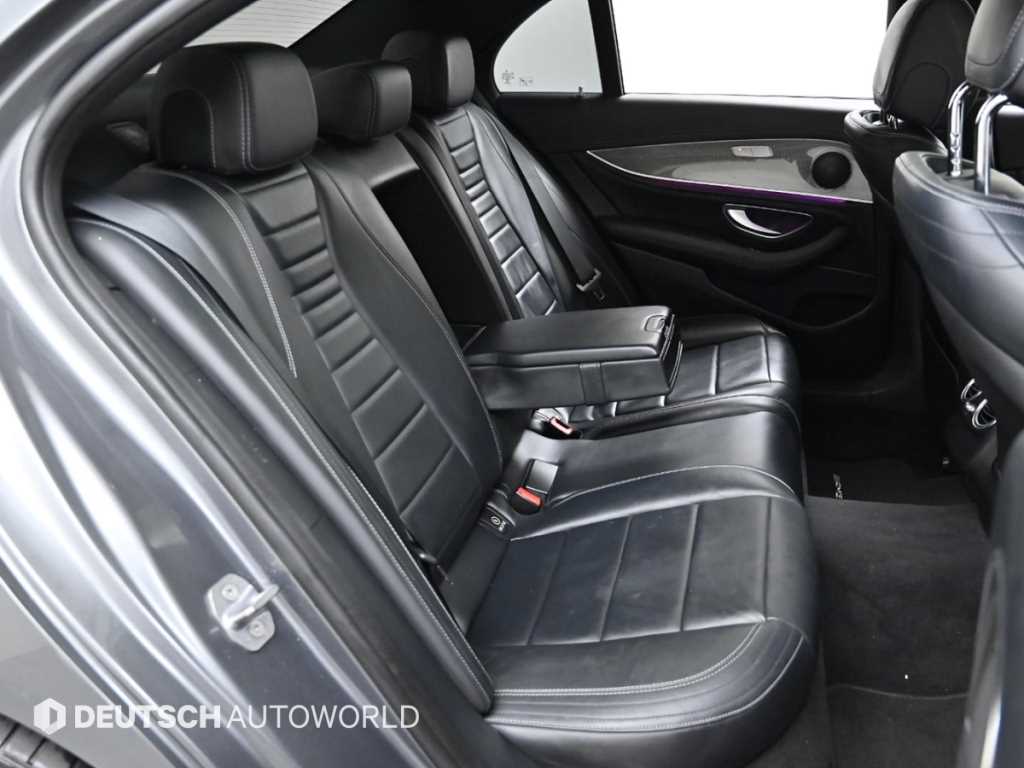 벤츠 E클래스(5세대) E300 4매틱 AMG 라인 - 이미지 12