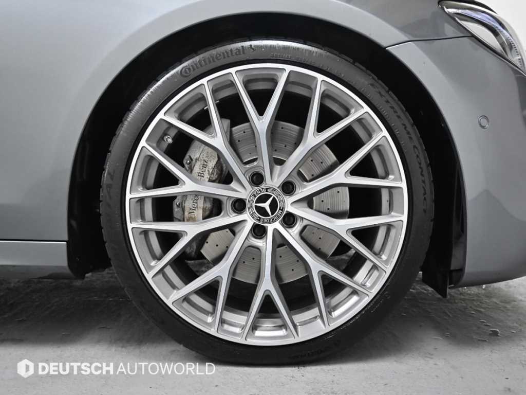 벤츠 E클래스(5세대) E300 4매틱 AMG 라인 - 이미지 17