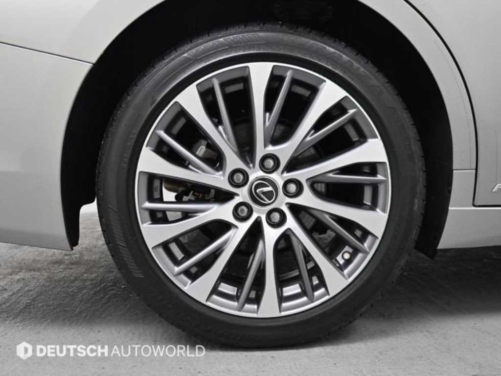 렉서스 ES(7세대) 300h 럭셔리 - 이미지 19