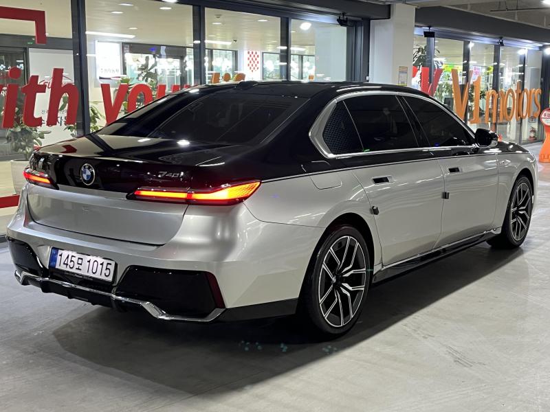 BMW 7시리즈(7세대) 740i xDrive M 스포츠 - 이미지 18