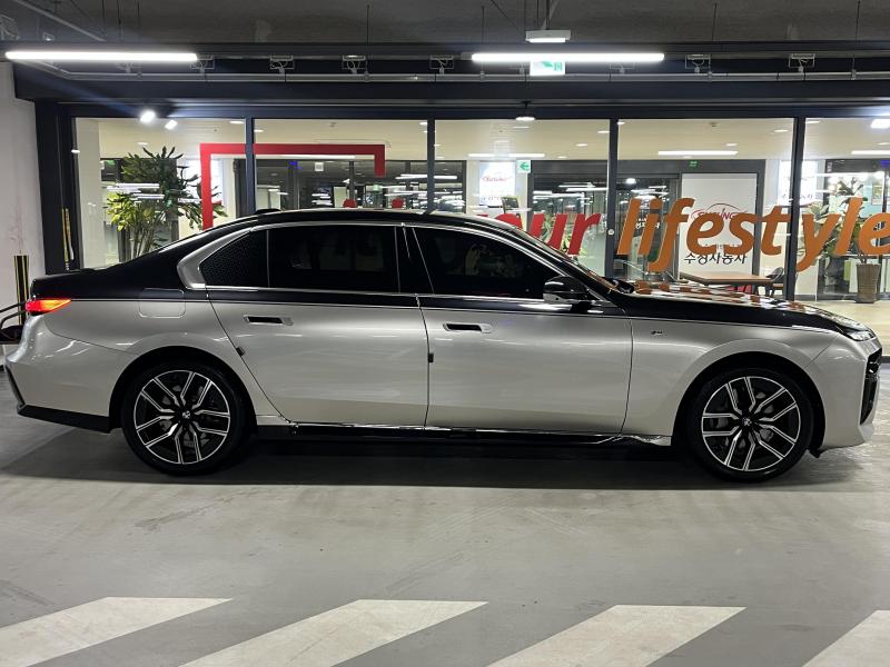 BMW 7시리즈(7세대) 740i xDrive M 스포츠 - 이미지 10
