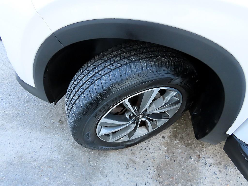 현대 싼타페(TM) R2.0 2WD 익스클루시브 - 이미지 2