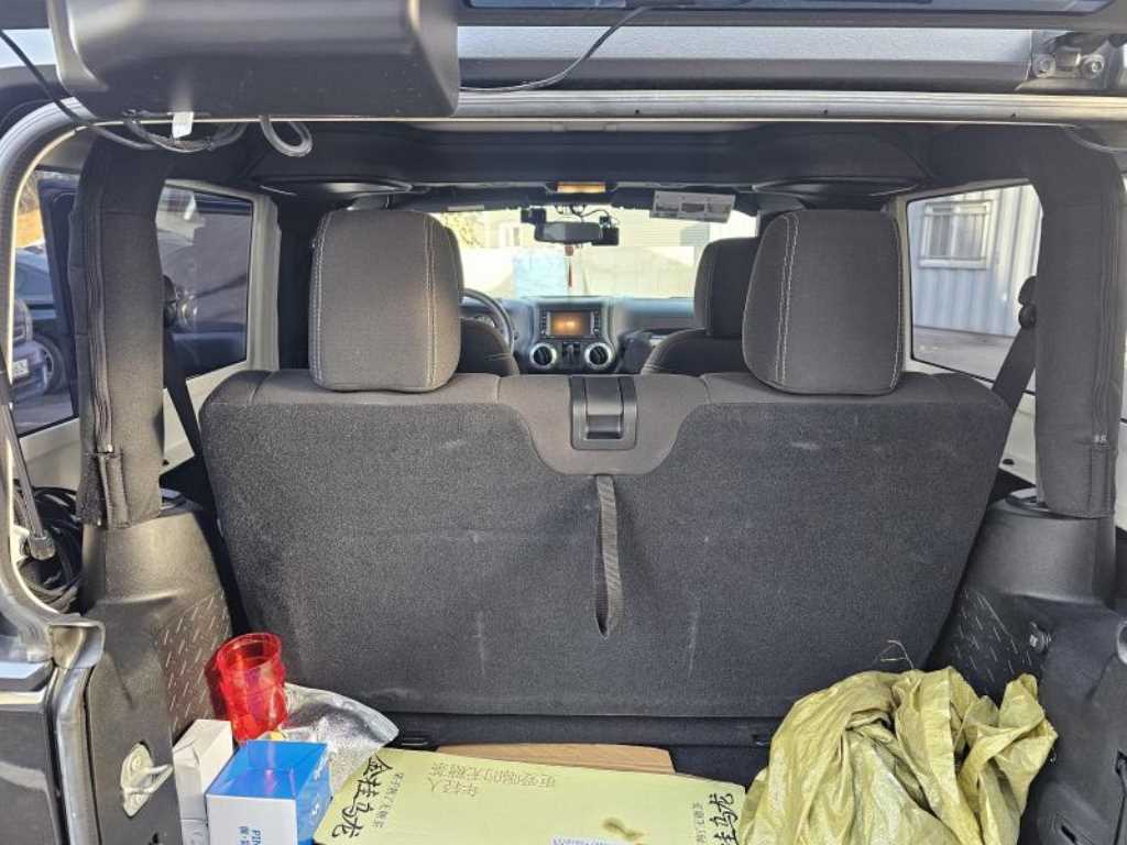 지프 랭글러(JK) 3.6 루비콘 2도어 - 이미지 6