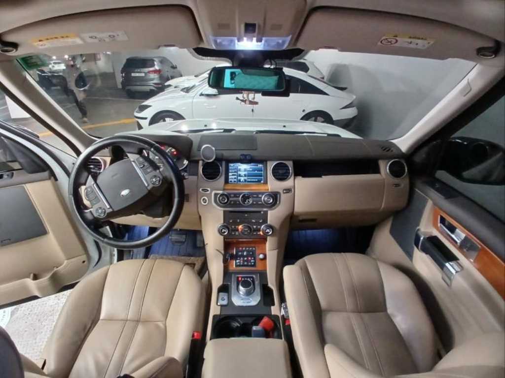 랜드로버 디스커버리4 3.0 SDV6 HSE - 이미지 15