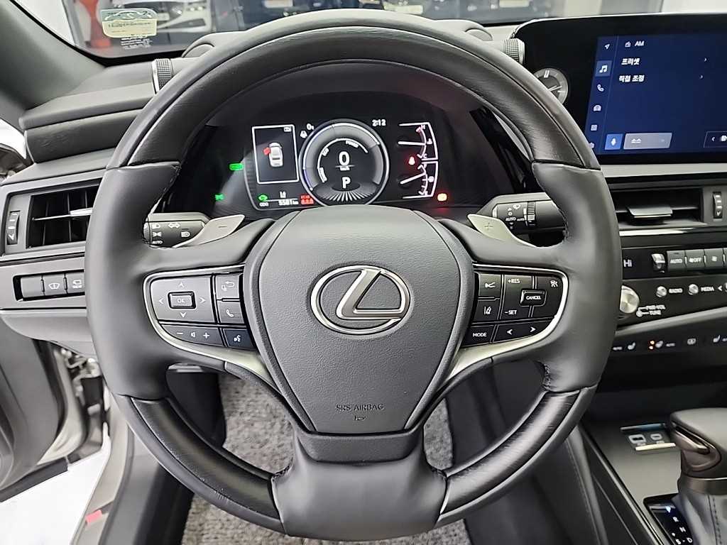 렉서스 ES(7세대) 300h 이그제큐티브 - 이미지 4