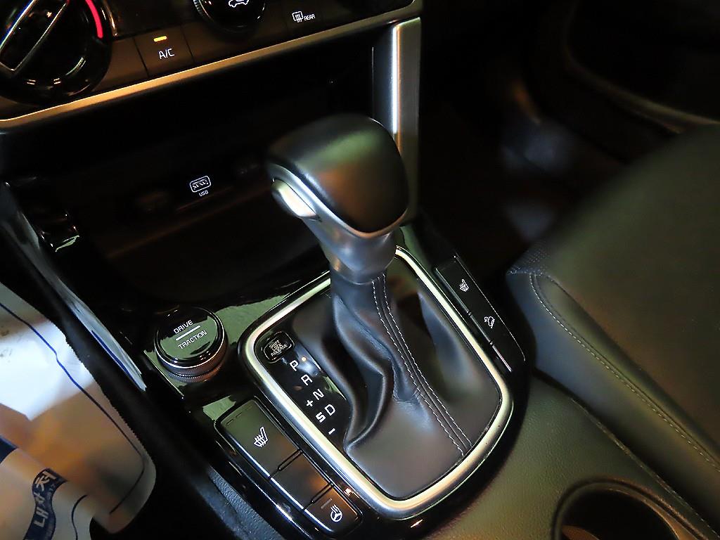 기아 셀토스 1.6 디젤 2WD 트렌디 - 이미지 14