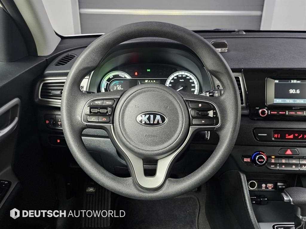 기아 니로 1.6 하이브리드 럭셔리 - 이미지 8