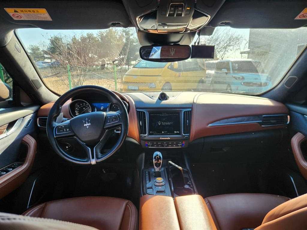 마세라티 르반떼 3.0 디젤 그란루쏘 - 이미지 3