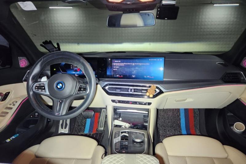 BMW 3시리즈(7세대) 330e M 스포츠 팩 - 이미지 11