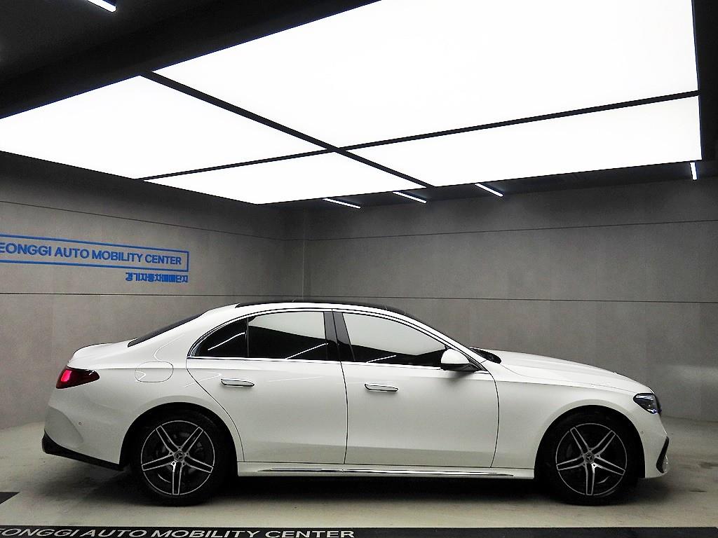 벤츠 E클래스(6세대) E300 4매틱 AMG 라인 - 이미지 2