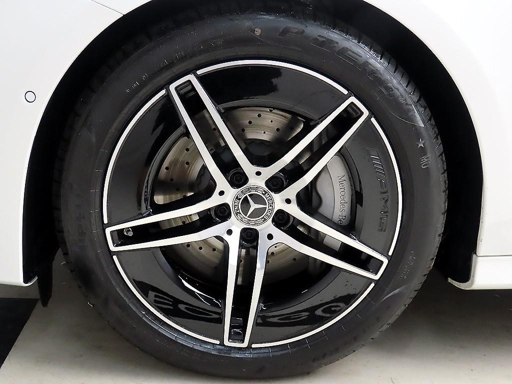 벤츠 E클래스(6세대) E300 4매틱 AMG 라인 - 이미지 3