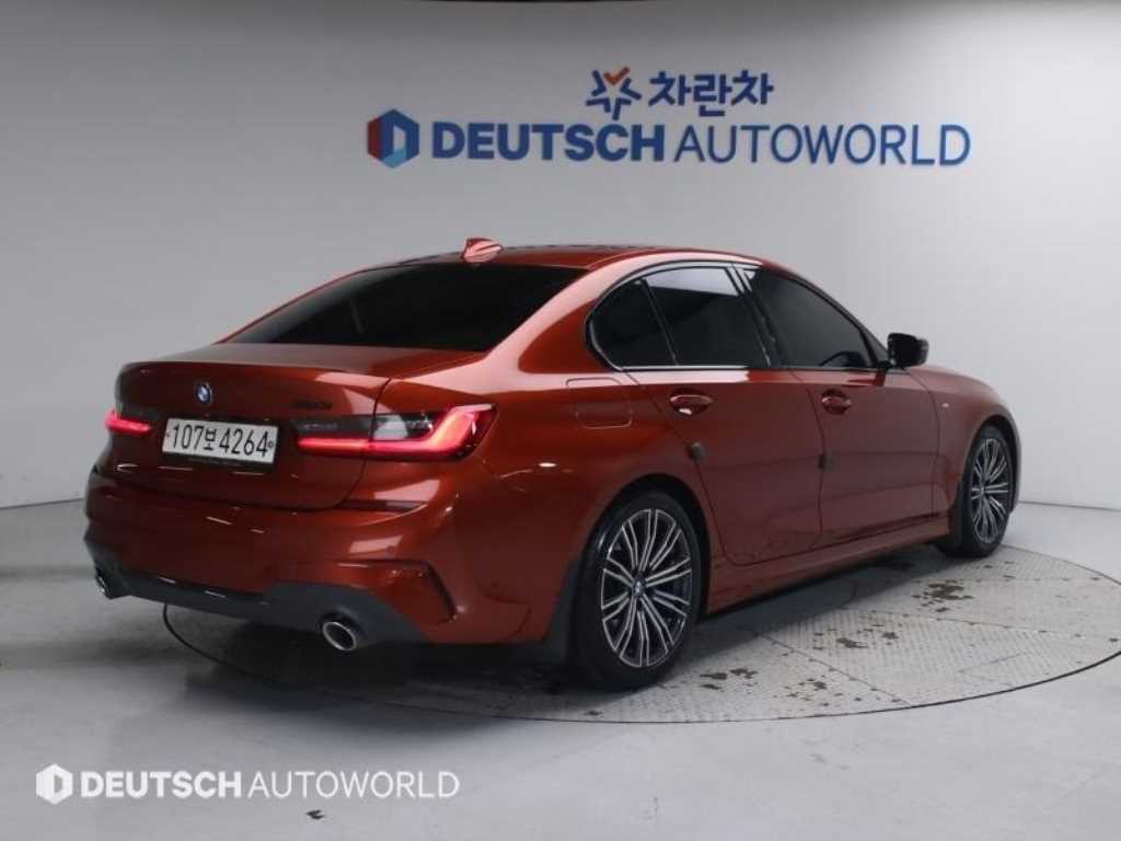 BMW 3시리즈(7세대) 320i M 스포츠팩 - 이미지 13