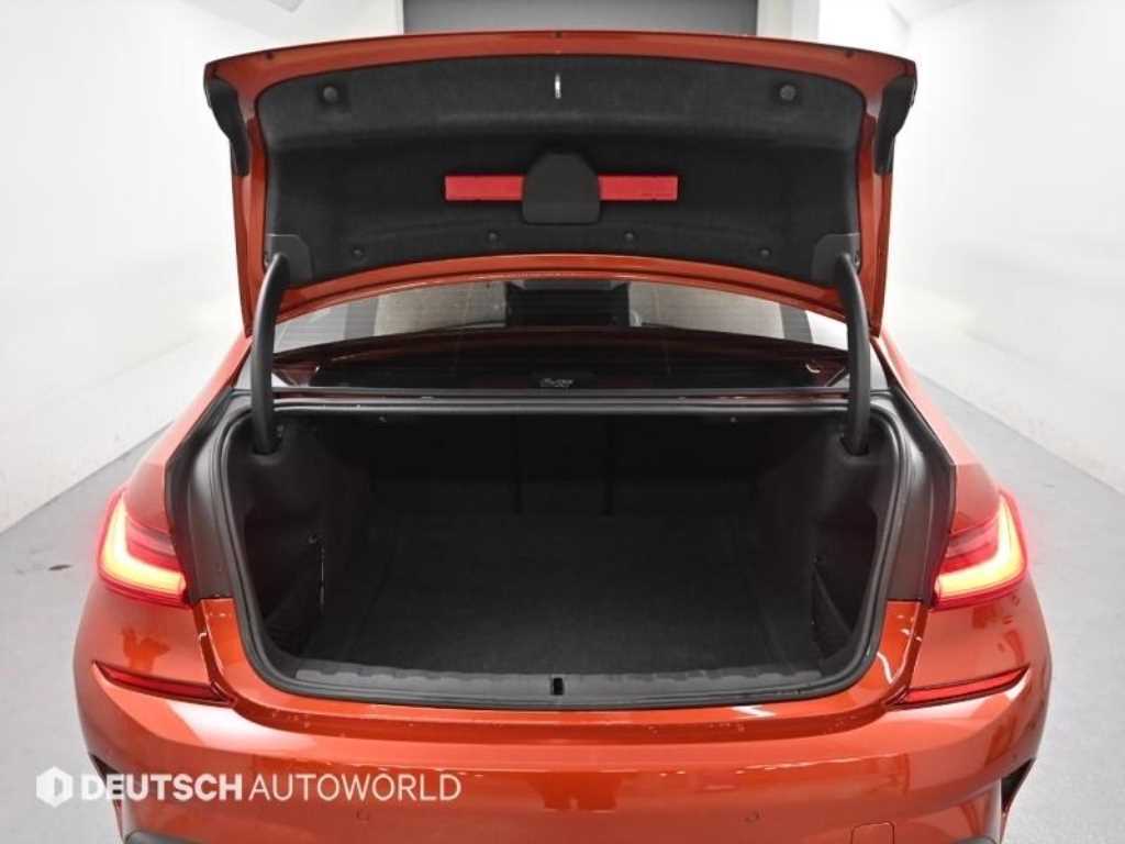 BMW 3시리즈(7세대) 320i M 스포츠팩 - 이미지 20