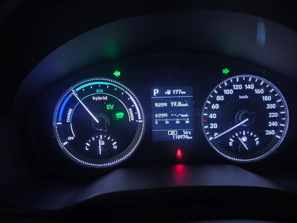 현대 그랜저IG 하이브리드 2.4 HEV 익스클루시브 - 이미지 15