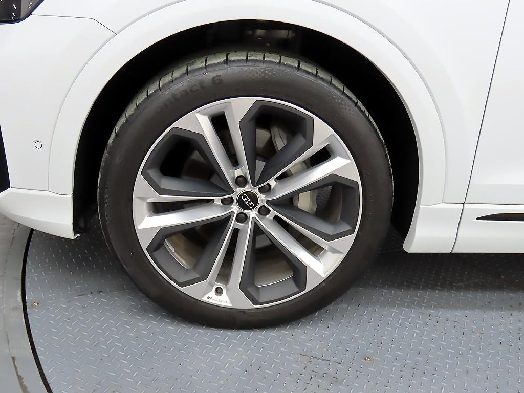 아우디 Q8 50 TDI 콰트로 프리미엄 - 이미지 17