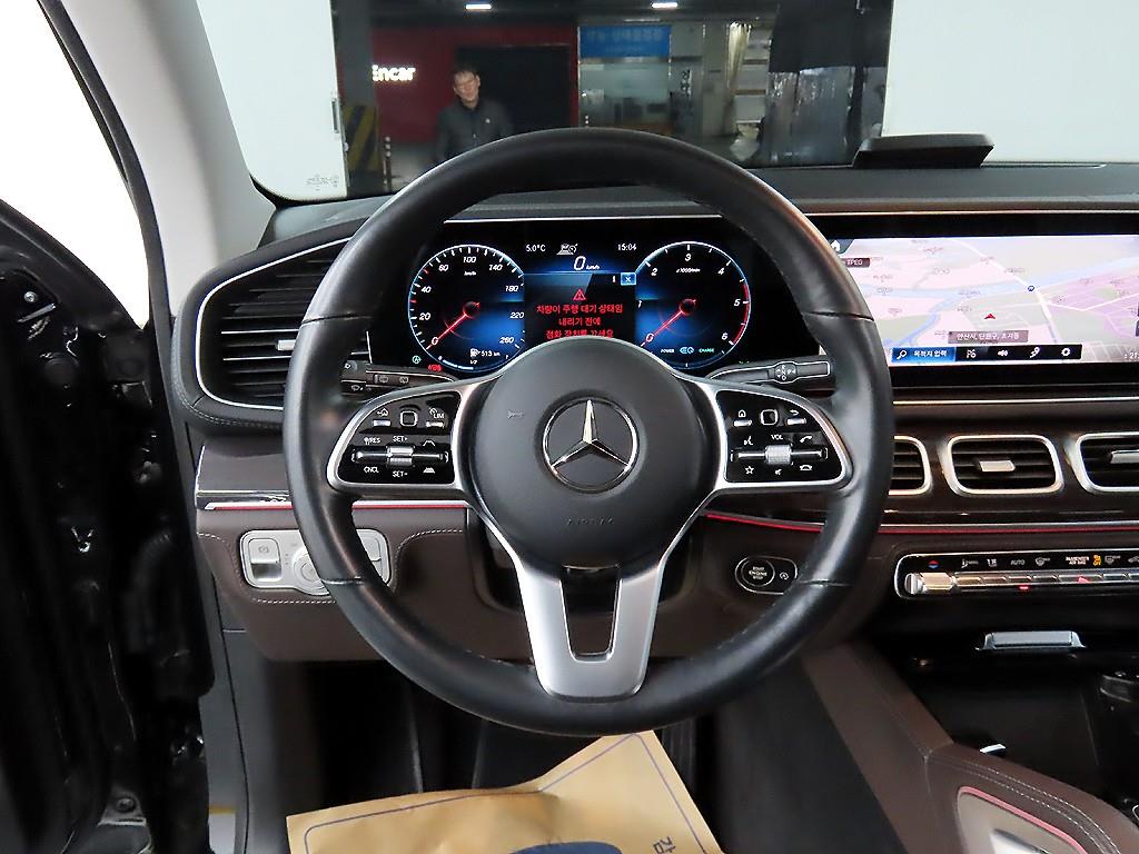 벤츠 GLE클래스(4세대) GLE 300d 4매틱 - 이미지 14