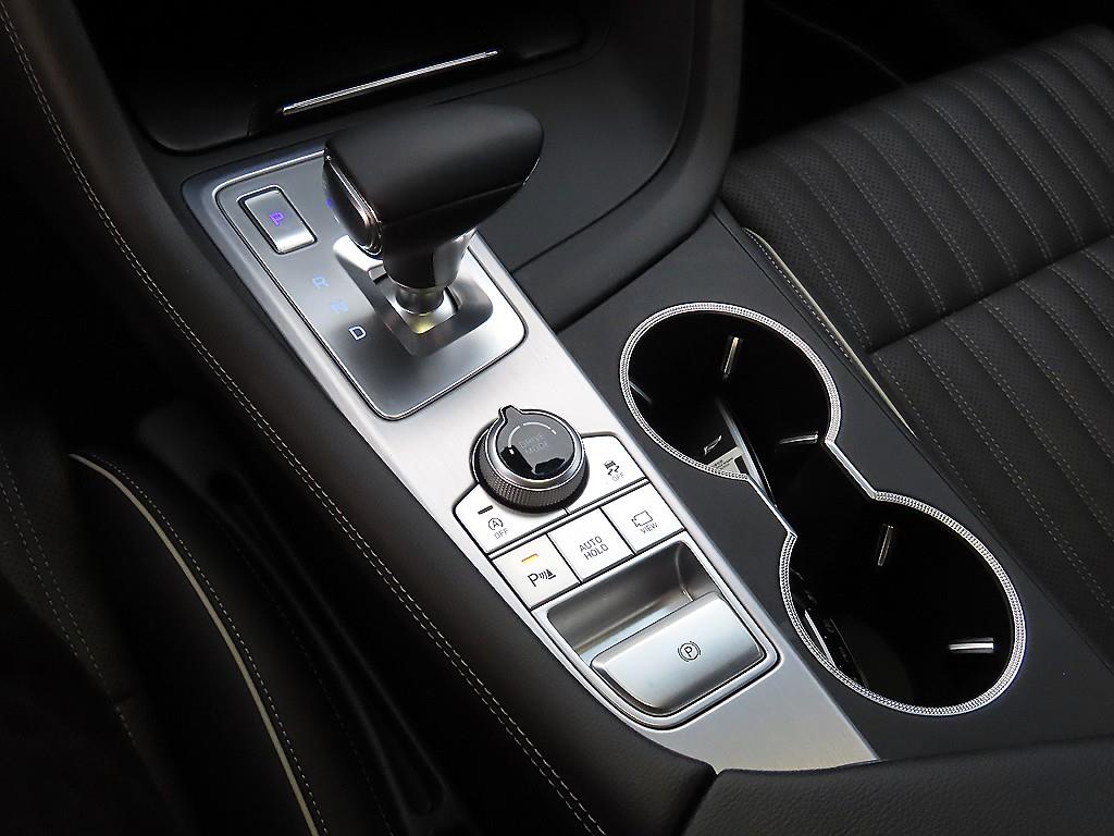 제네시스 G70 2.0T 스포츠 패키지 - 이미지 16