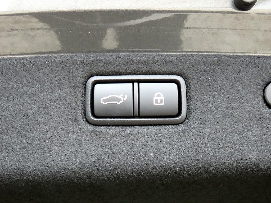 제네시스 G70 2.0T 스포츠 패키지 - 이미지 11