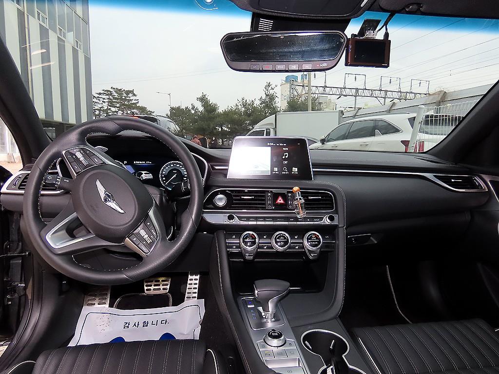 제네시스 G70 2.0T 스포츠 패키지 - 이미지 17