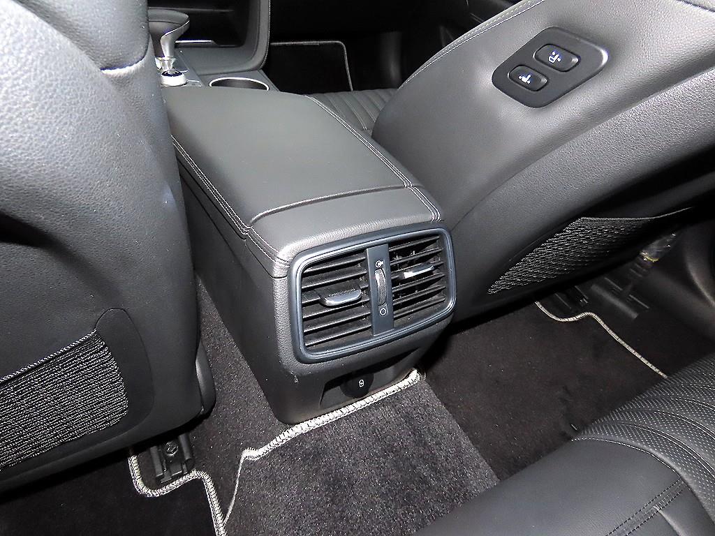 제네시스 G70 2.0T 스포츠 패키지 - 이미지 10