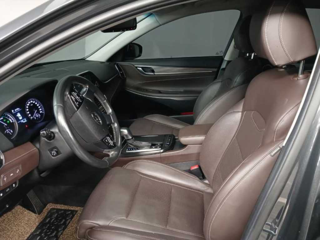 현대 그랜저IG 하이브리드 2.4 HEV 익스클루시브 - 이미지 6