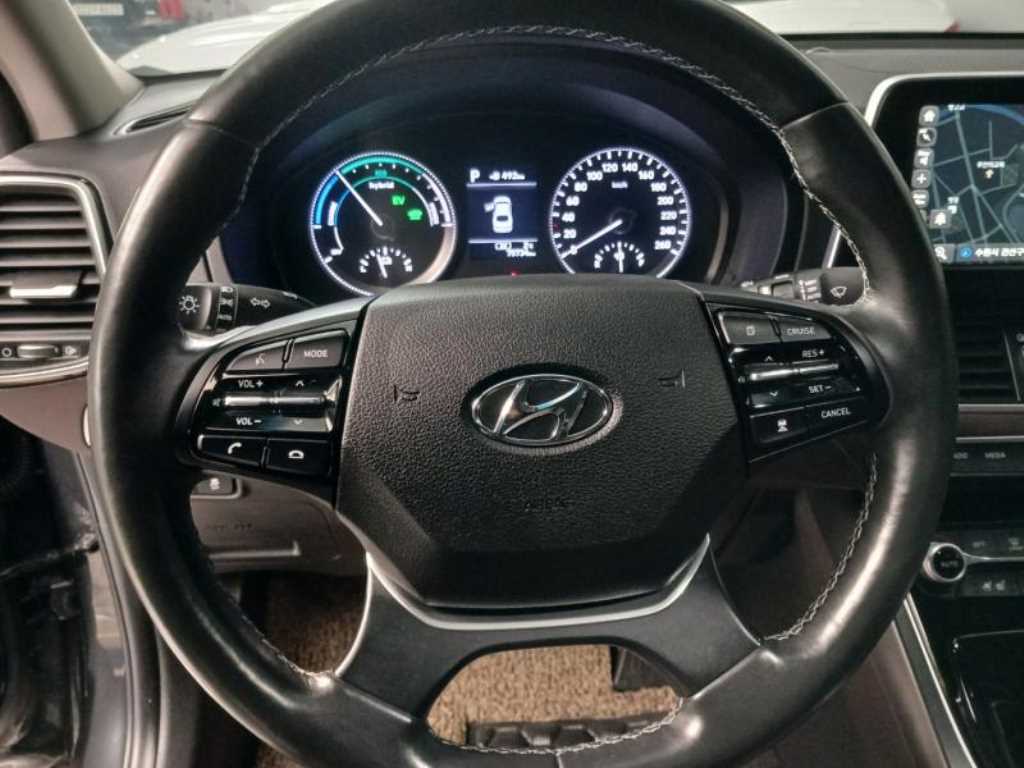 현대 그랜저IG 하이브리드 2.4 HEV 익스클루시브 - 이미지 17