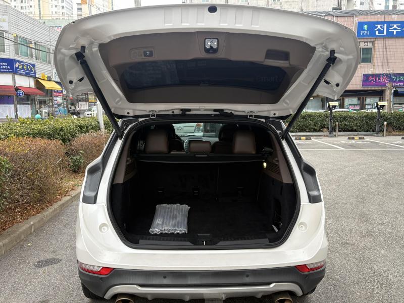 링컨 MKC 2.0L 에코부스트 리저브 - 이미지 19