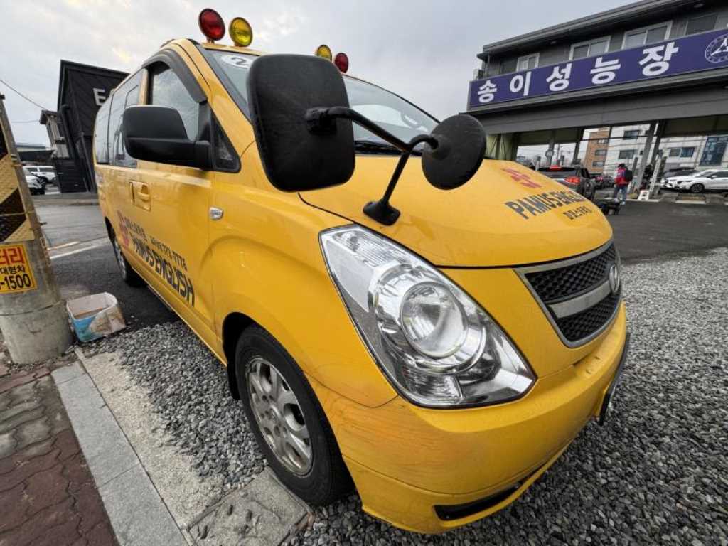 현대 그랜드스타렉스 어린이보호차 15인승 - 이미지 4