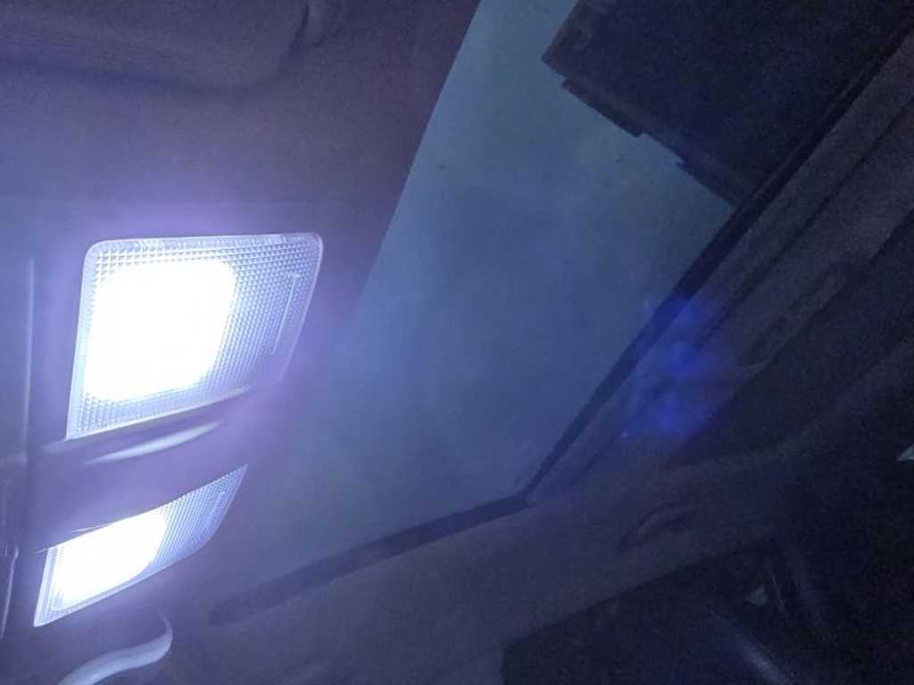 기아 스포티지 R 디젤 R2.0 4WD 리미티드 - 이미지 8