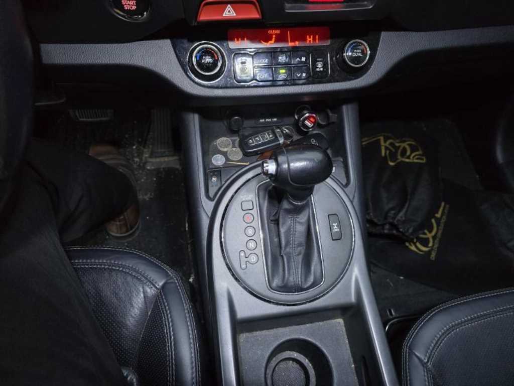 기아 스포티지 R 디젤 R2.0 4WD 리미티드 - 이미지 5