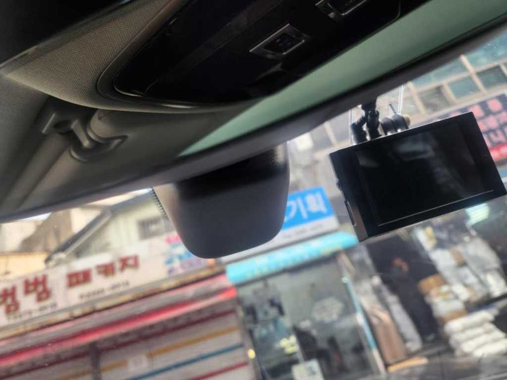 랜드로버 레인지로버(4세대) 4.4 SDV8 보그 SE - 이미지 2