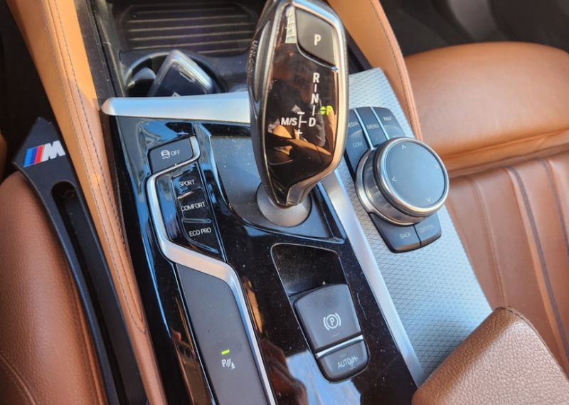 BMW 5시리즈(7세대) 530i M 스포츠팩 - 이미지 8